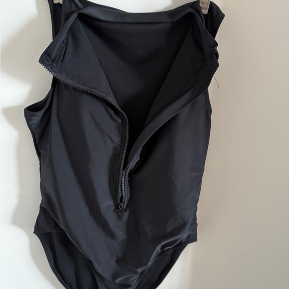 Reebok Black Athletic Swimsuit Apparel Size L - Picture 4 of 6